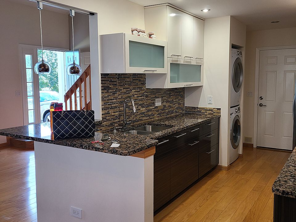 1st image of 1314 N Knollwood Dr