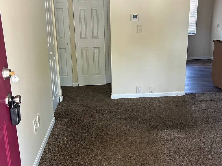 4783 Bradley Dr — Photo 2