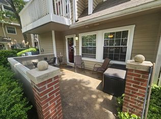 5708 Chapman Mill Dr APT 160, Rockville, MD 20852