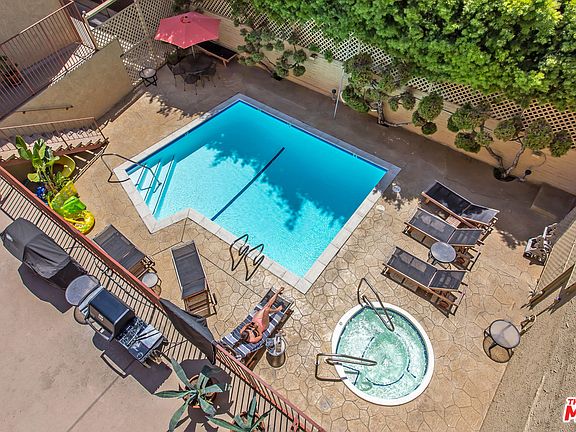 5th image of 837 N West Knoll Dr APT 218