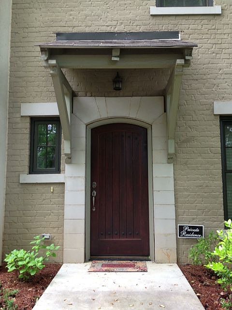 2nd image of 217 Knob Hills Cir #217