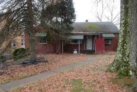1st image of 423 Wilson Dr