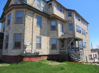 131 College Ave APT 2, Waterville, ME 04901