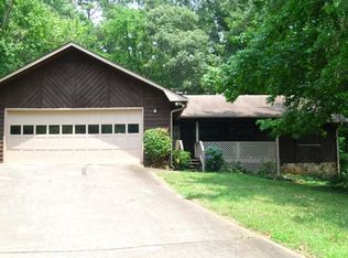 2000 Hunters Walk Ct, Lawrenceville, GA 30044