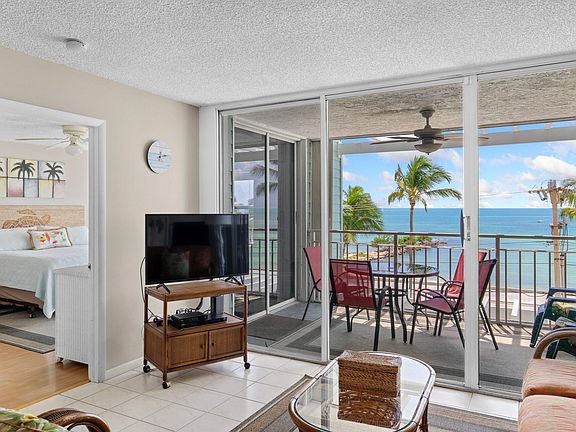 5th image of 1901 S Roosevelt Blvd #304