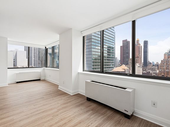 5th image of 800 6th Ave #16H