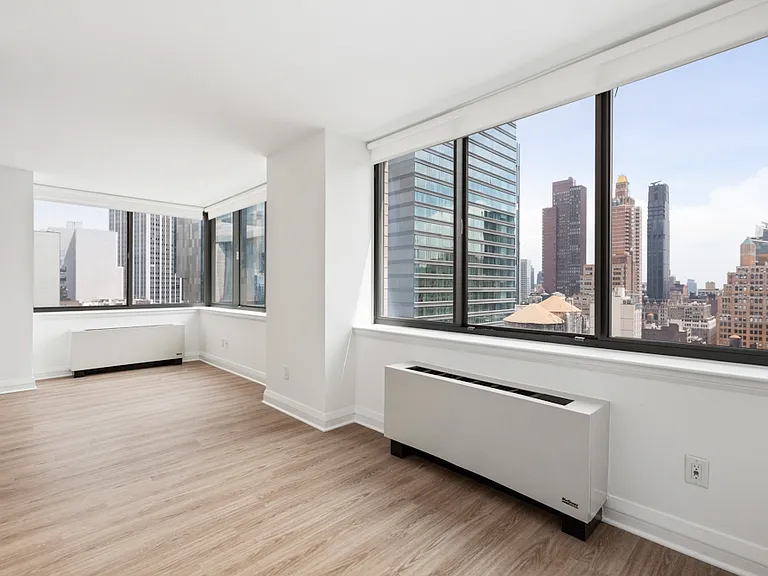 800 6th Ave #16H — Photo 5