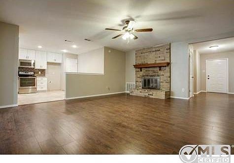 1st image of 1402 Creekwood Ln
