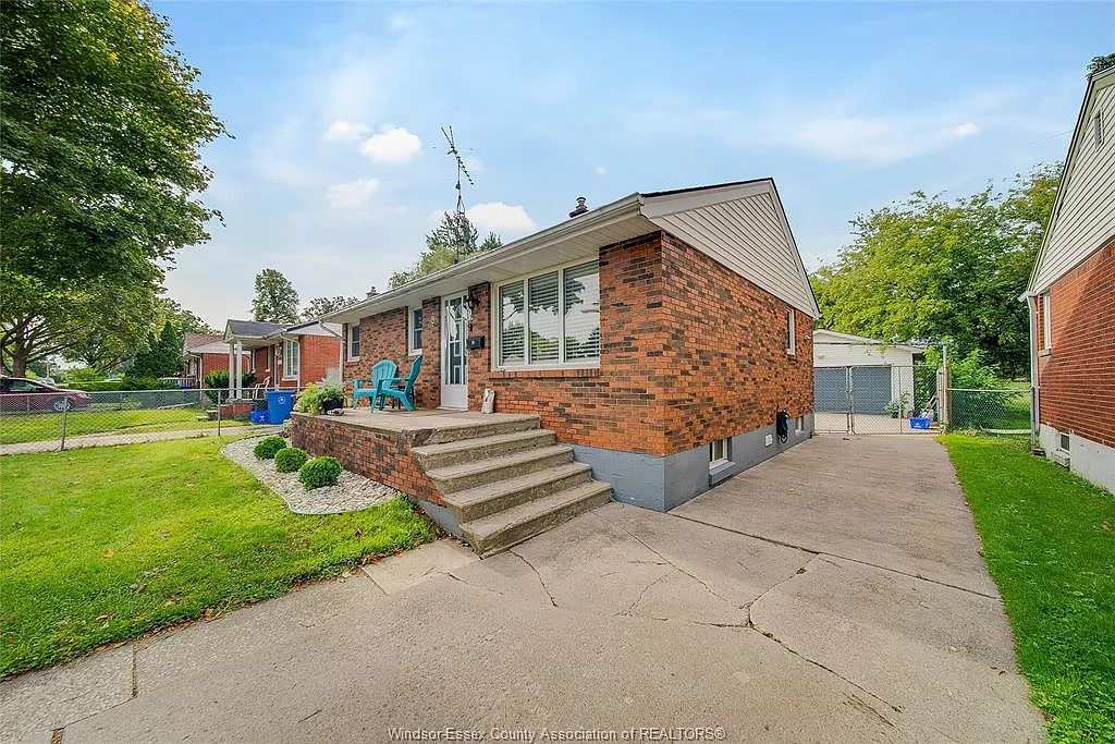 4 bed, $3,000 — Photo 4