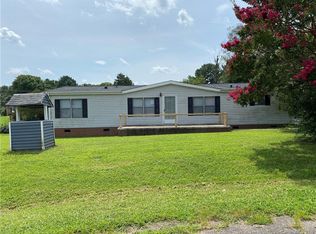 2521 Pacer Ln, Statesville, NC 28677