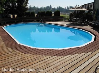 18130 Ridgegate Ct, Gladstone, OR 97027