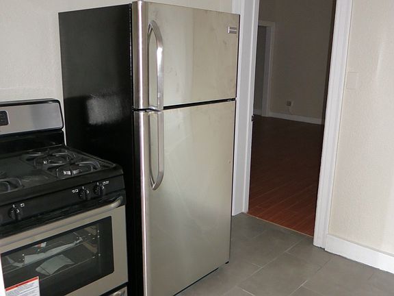 5th image of 661 Shatto Pl APT 101