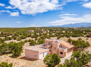 118 Coyote Ridge Ct, Santa Fe, NM 87507