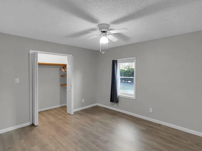 300 Wildwood St — Photo 13