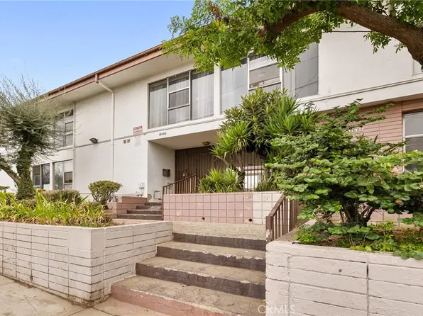 13040 Dronfield Ave APT 25, Sylmar, CA 91342