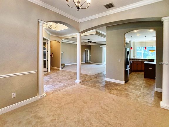 4th image of 1202 Carriage Park Dr