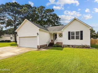 100 Sierra Dr, New Bern, NC 28560