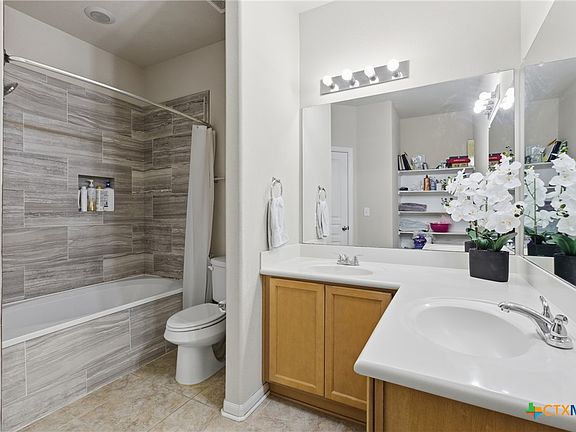 5th image of 13529 Henneman Dr