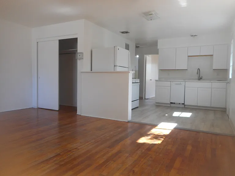 1559 G St — Photo 6