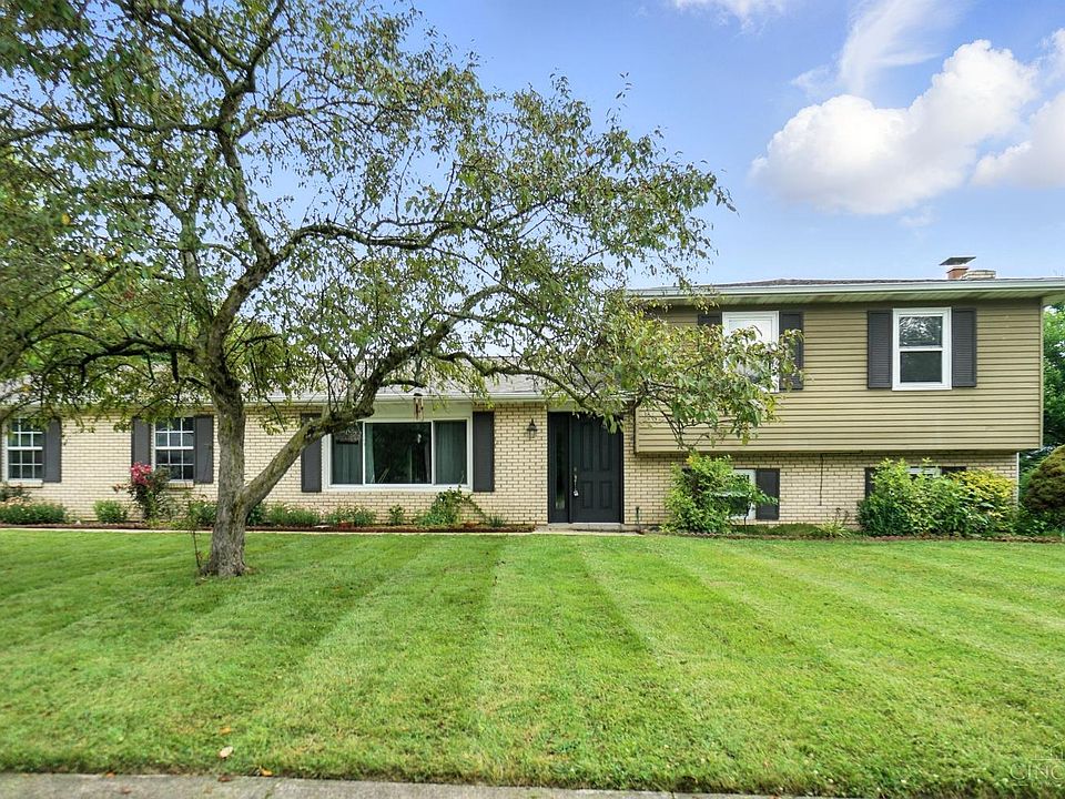 1st image of 1 Woodbrook Ct
