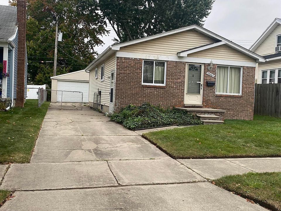 1st image of 28067 Pinehurst St
