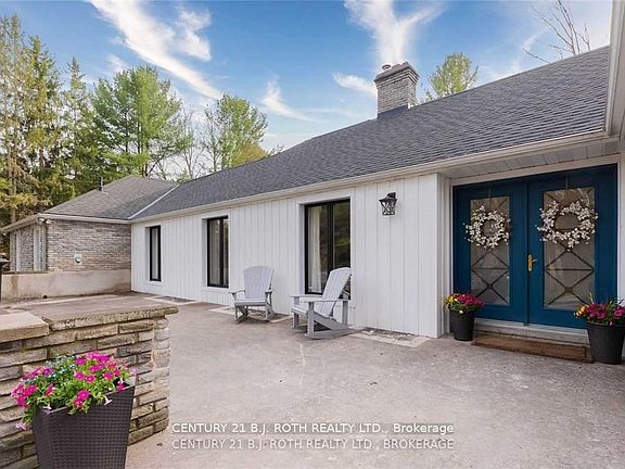 4th image of 3274 Liah Ln