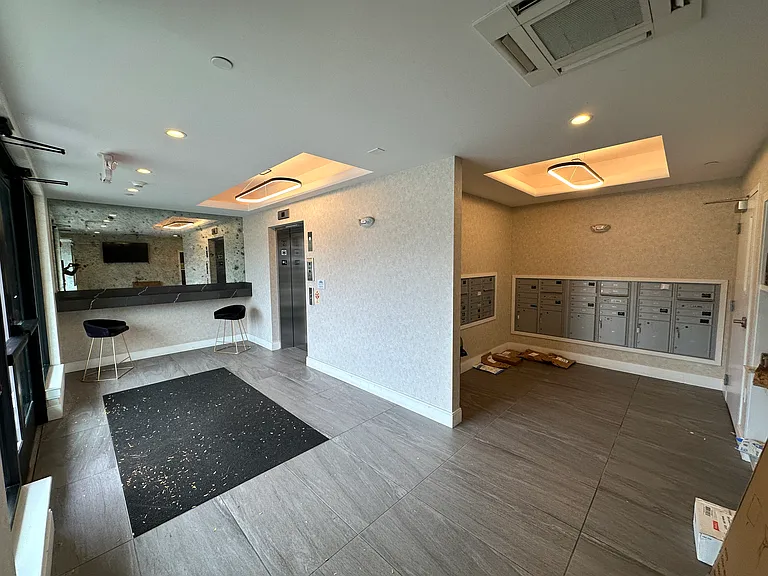 200-204 Old Colony Ave #401 — Photo 15