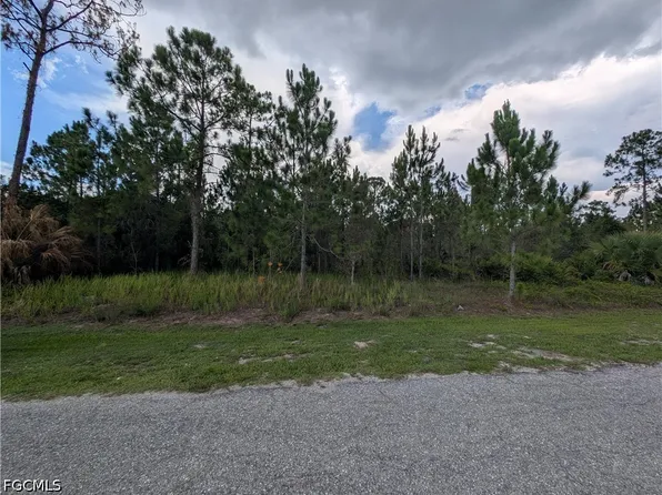 1012 Jackson Ave, Lehigh Acres, FL 33972