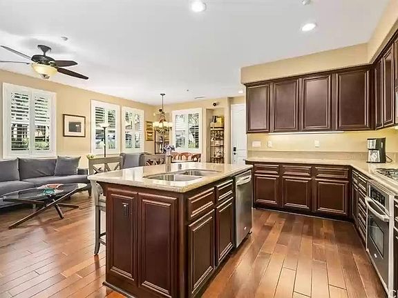 5th image of 37 Playa Cir #H