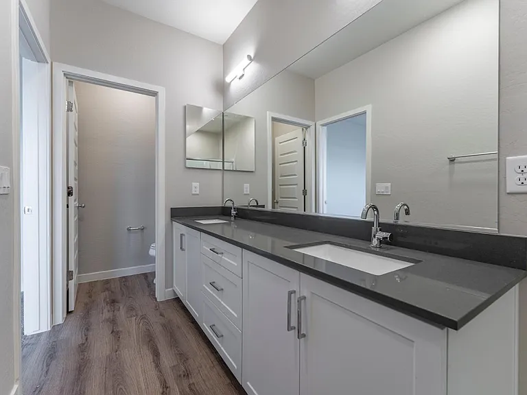 432 S 32nd St #120 — Photo 37