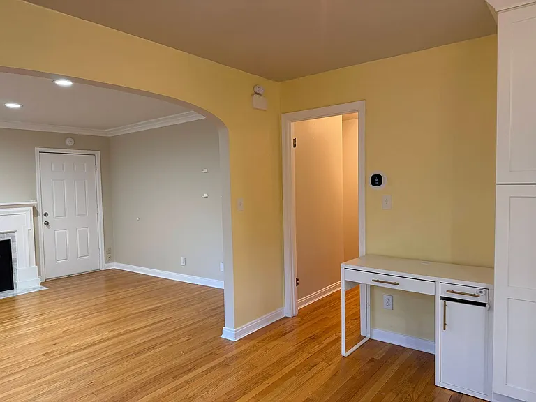 924 N Union Ave — Photo 12