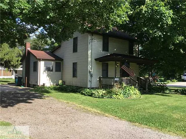 304 Hartel Rd, Potterville, MI 48876