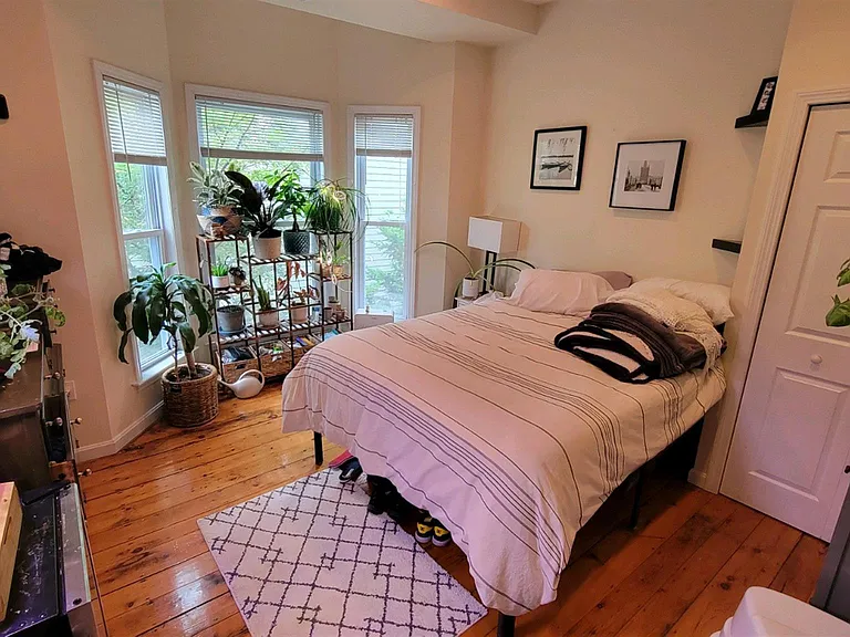 24 Tufts St #2 — Photo 5