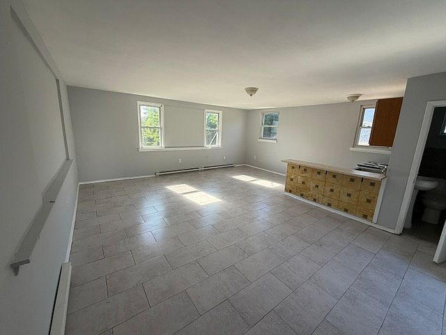 2nd image of 1217 Arrott St #6