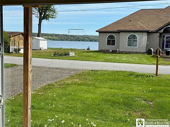 2nd image of 2389 Lakeside Dr