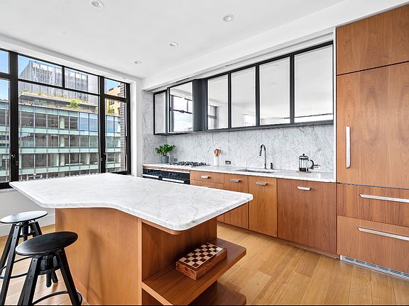4th image of 110 Charlton St APT 20B