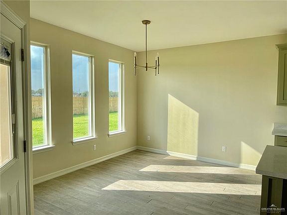 5th image of 6223 N La Villita St
