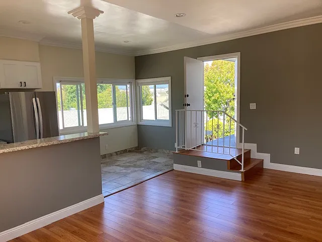 2 bed, 760 sqft, $2,999 — Photo 3