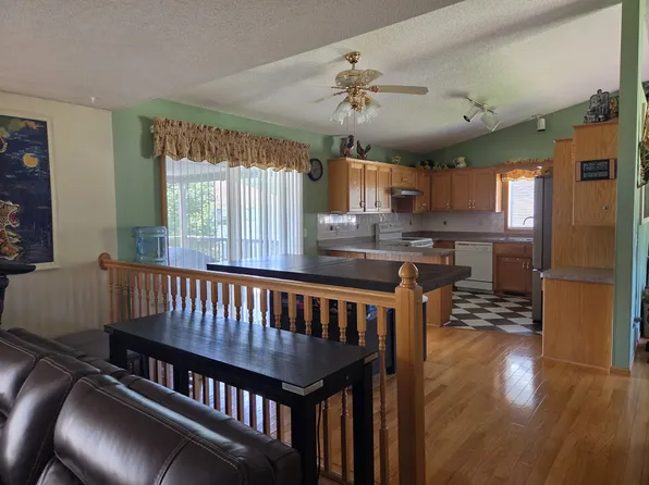 12450 Raven St NW, Coon Rapids, MN 55448