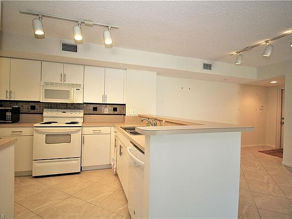 4th image of 1875 Florida Club Dr APT 7210
