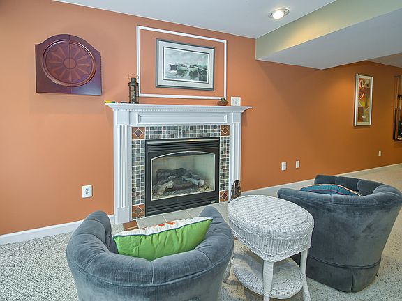 2nd image of 11211 Bramblewood Ct