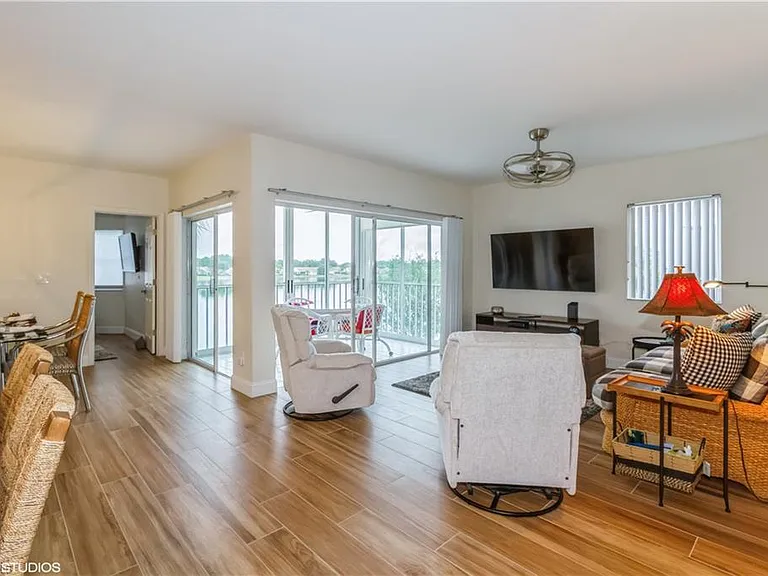 2671 Citrus Lake Dr #E-201 — Photo 5