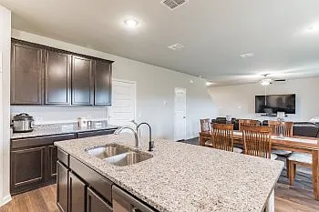 7811 Toledo Bnd — Photo 7