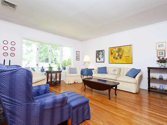 4th image of 409 Terrace Ave