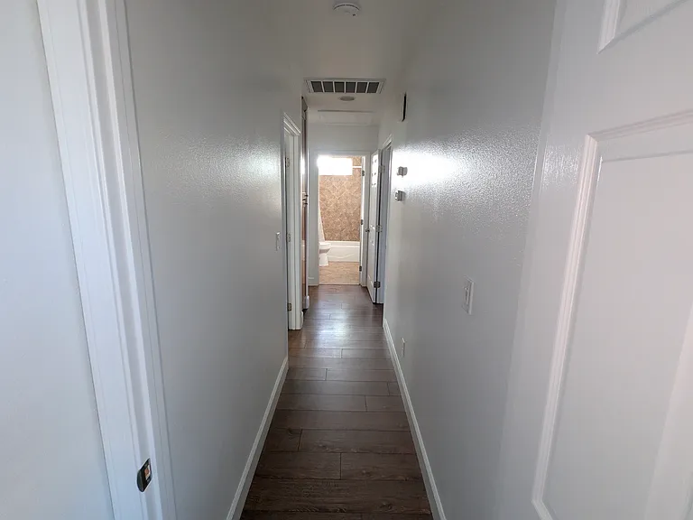 1221 Fordham Ave — Photo 19