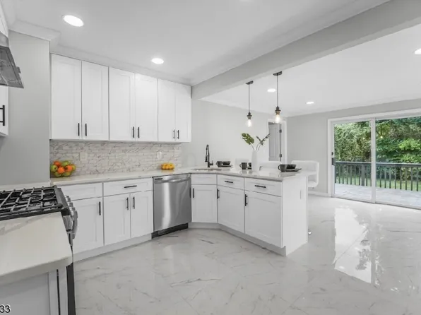 138 Merrill Rd, Clifton City, NJ 07012
