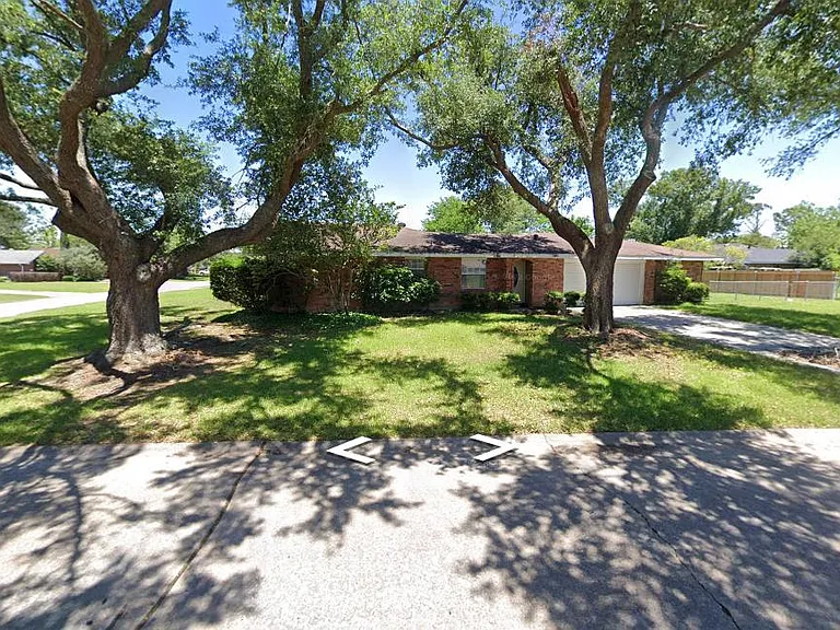 716 Esplanade St — Photo 15