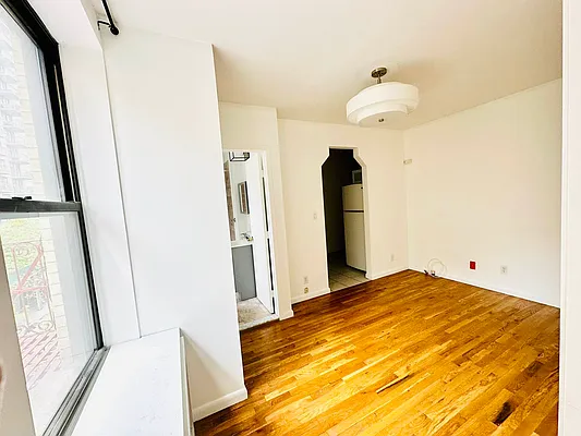 Rented by Compass | media 16