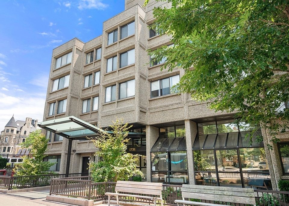 1st image of 1731 Beacon St APT 508