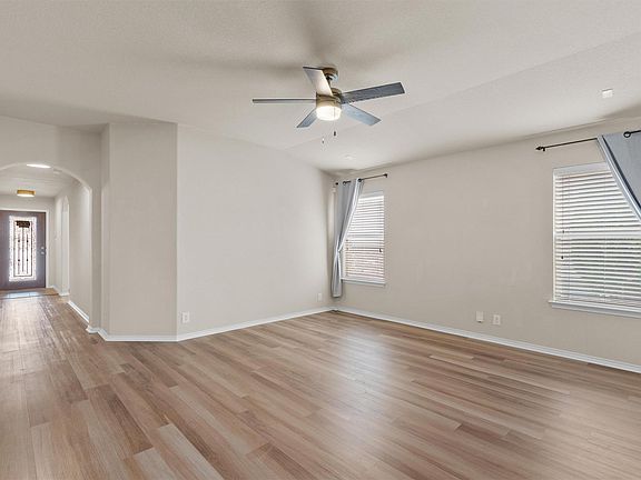 4th image of 19709 Drifting Meadows Dr